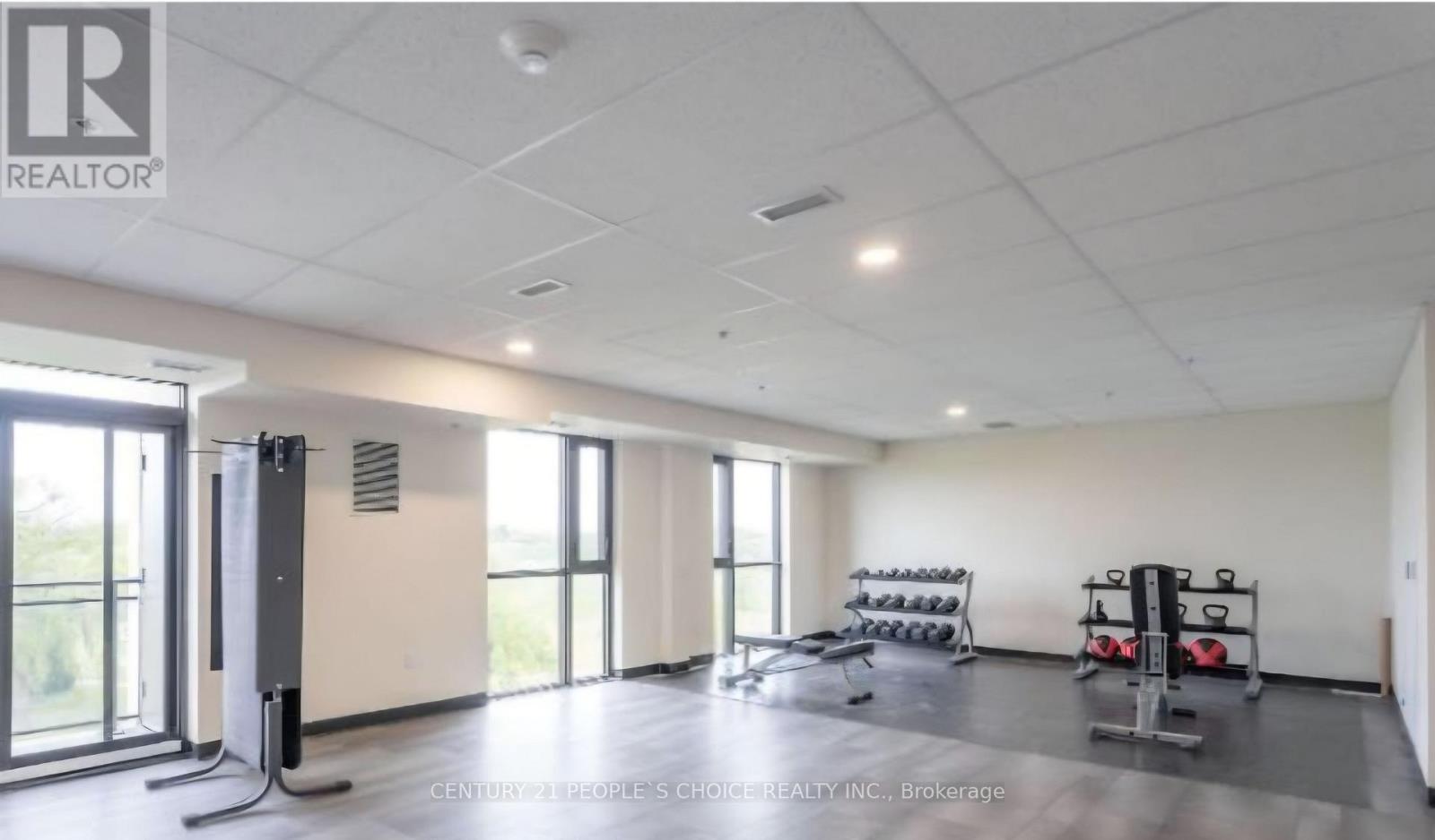 227 - 50 Herrick Avenue, St. Catharines, Ontario  L2P 2T9 - Photo 3 - X12746322