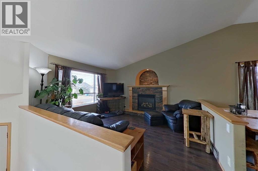 145 Blackfoot Circle W, Lethbridge, Alberta  T1K 7T4 - Photo 4 - A2269365