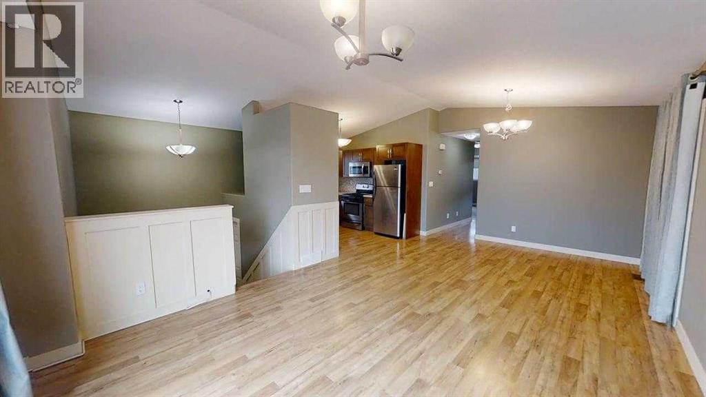 633 48 Avenue, Coalhurst, Alberta  T0L 0V0 - Photo 3 - A2279783