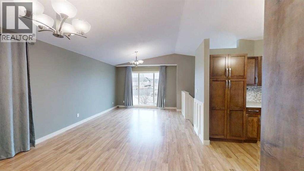 633 48 Avenue, Coalhurst, Alberta  T0L 0V0 - Photo 11 - A2279783