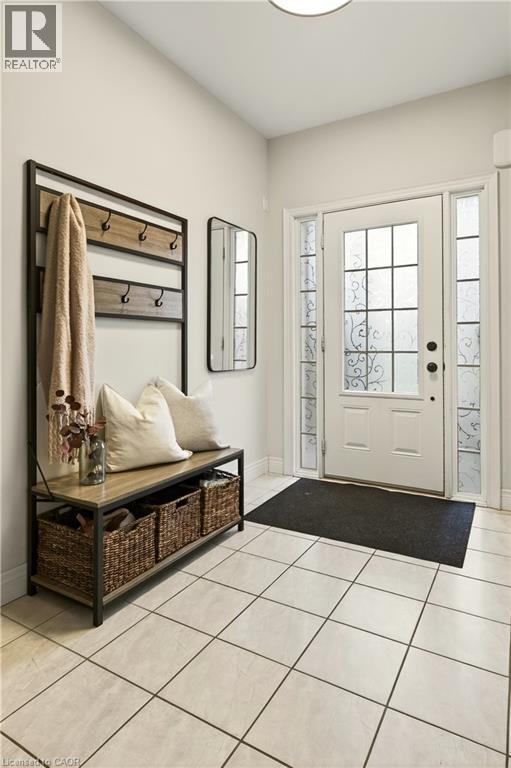 263 Pumpkin Pass, Hamilton, Ontario  L0R 1C0 - Photo 2 - 40790098