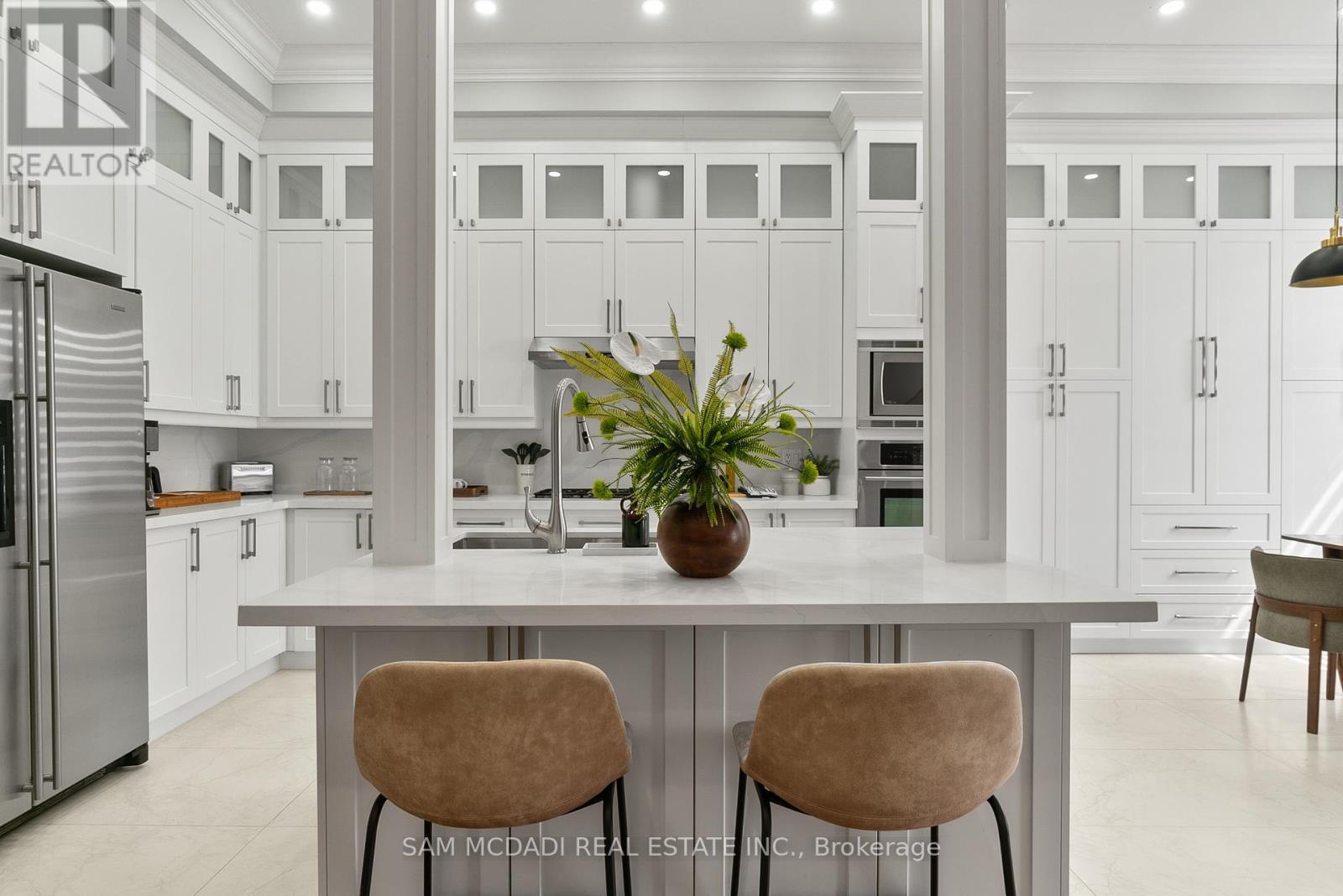 5227 Preservation Circle, Mississauga, Ontario  L5M 7T2 - Photo 7 - W12745396