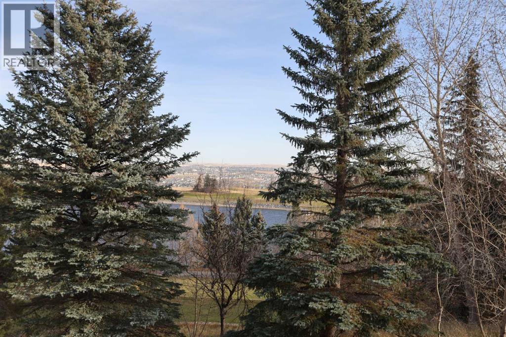 4536 Hamptons Way Nw, Calgary, Alberta  T3A 5H7 - Photo 4 - A2269533