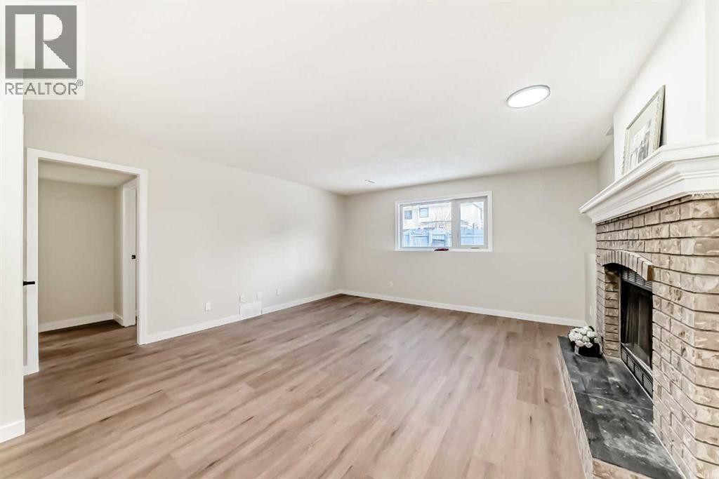 624 Shawinigan Drive Sw, Calgary, Alberta  T2Y 2H4 - Photo 18 - A2279061