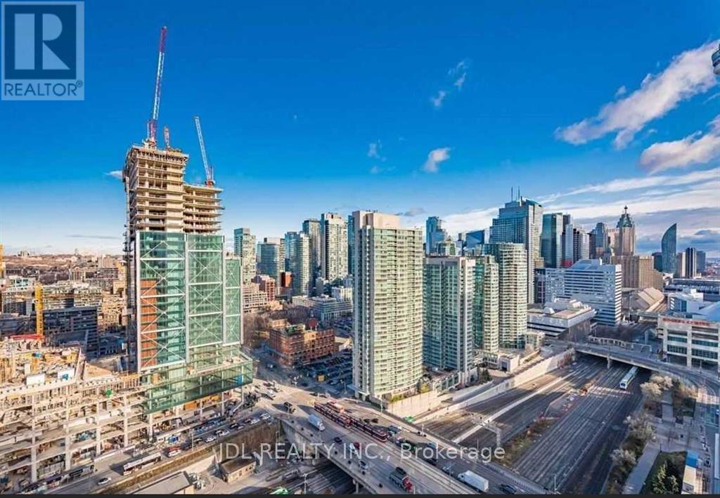 4201 - 25 Telegram Mews, Toronto, Ontario  M5V 3Z1 - Photo 11 - C12746358