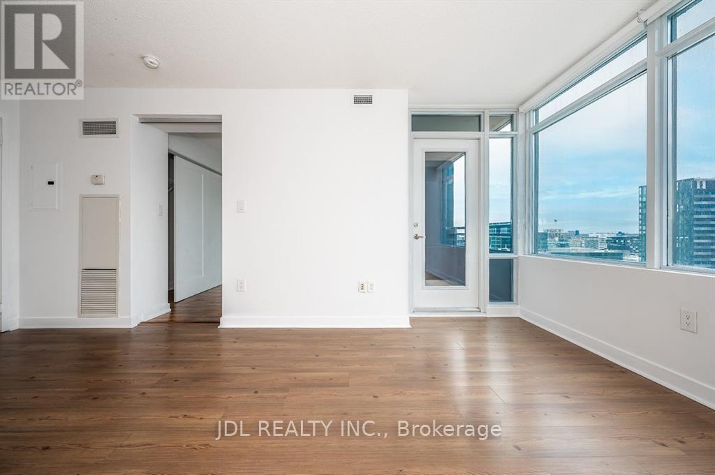 4201 - 25 Telegram Mews, Toronto, Ontario  M5V 3Z1 - Photo 3 - C12746358