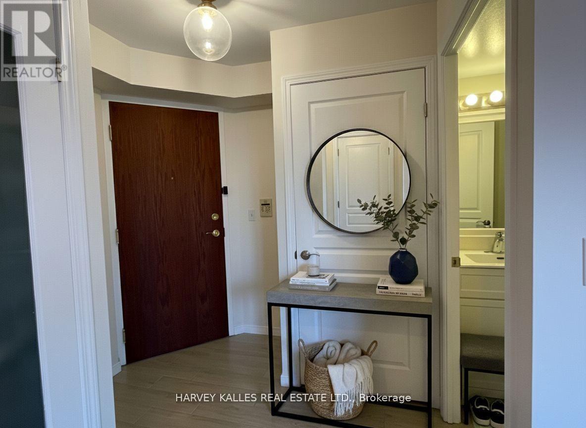 1704 - 2545 Erin Centre Boulevard, Mississauga, Ontario  L5M 6Z9 - Photo 17 - W12746350