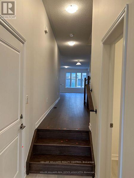 1435 Watercress Way, Milton, Ontario  L9T 2X5 - Photo 3 - W12746352