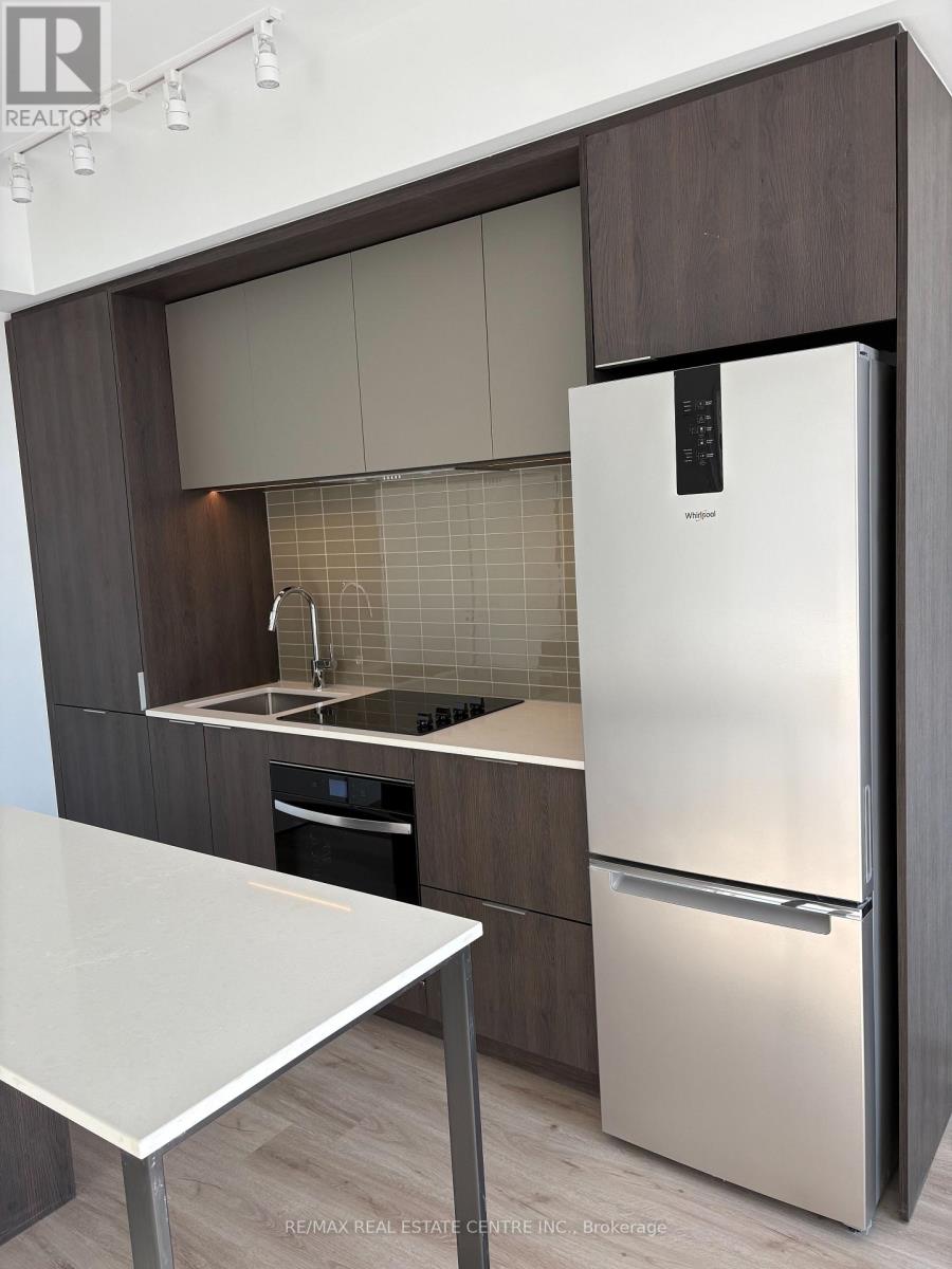 3609 - 395 Square One Drive, Mississauga, Ontario  L5B 0P6 - Photo 11 - W12746356