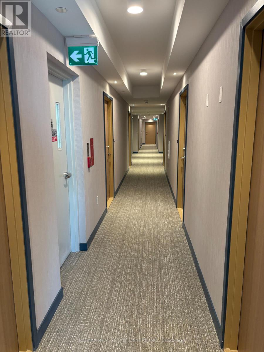 3609 - 395 Square One Drive, Mississauga, Ontario  L5B 0P6 - Photo 6 - W12746356