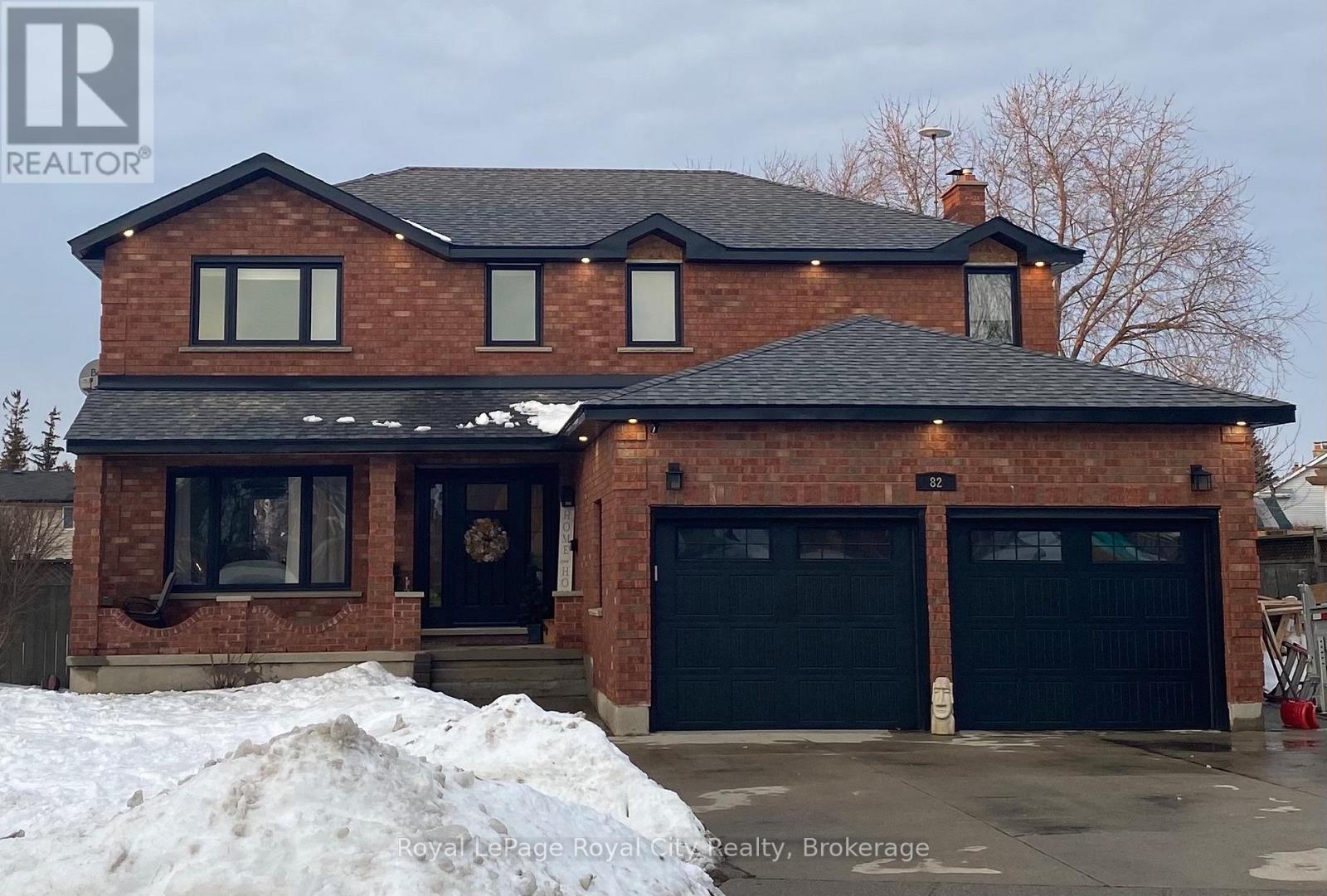 82 Gunn Avenue, Cambridge, Ontario  N3C 3J7 - Photo 1 - X12690202