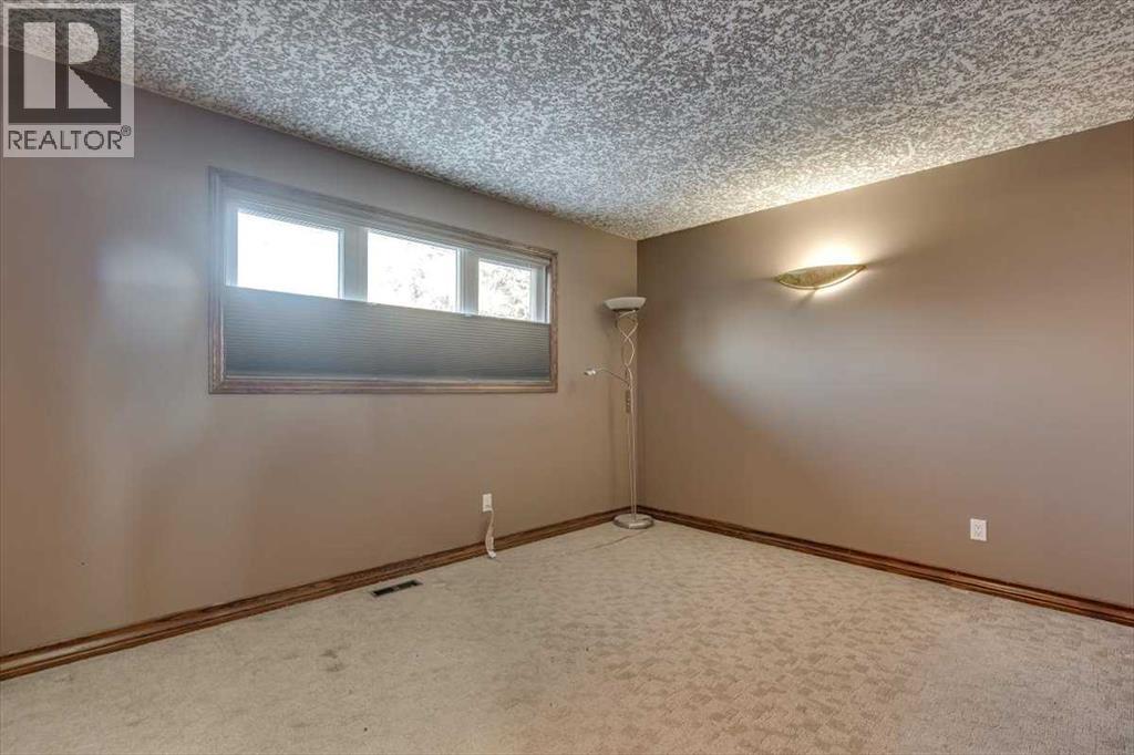 8 Nielsen Close, Red Deer, Alberta  T4P 2A1 - Photo 16 - A2274169