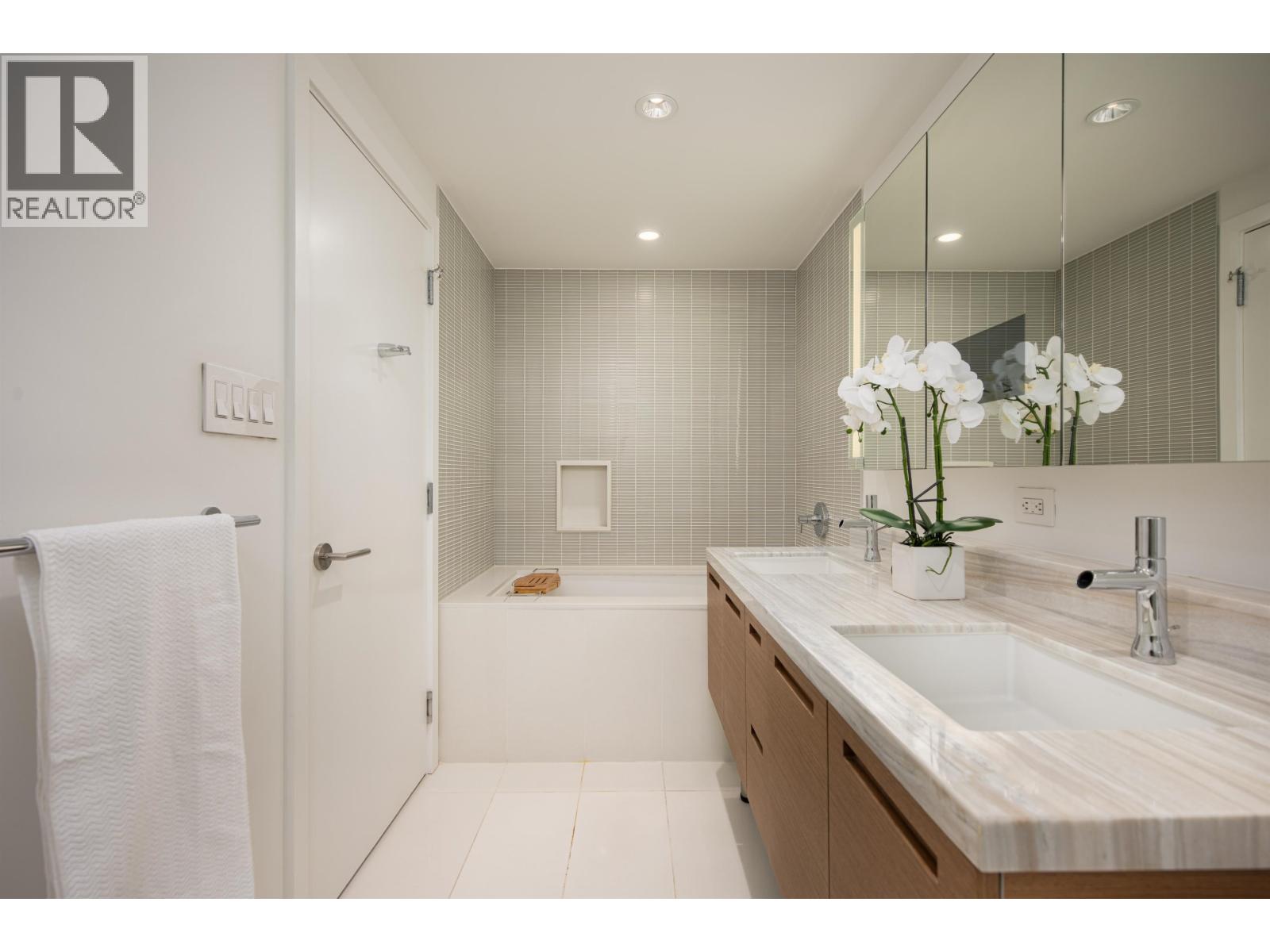 4607 777 Richards Street, Vancouver, British Columbia  V6B 0M6 - Photo 19 - R3081369