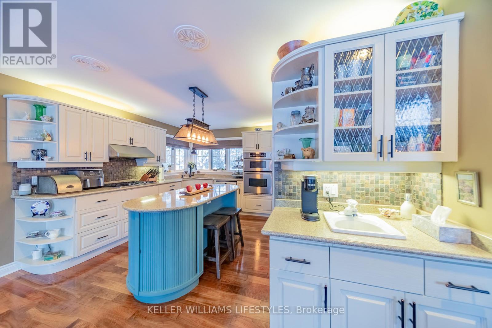 33992 Moore Court, Bluewater, Ontario  N0M 2T0 - Photo 13 - X12746424