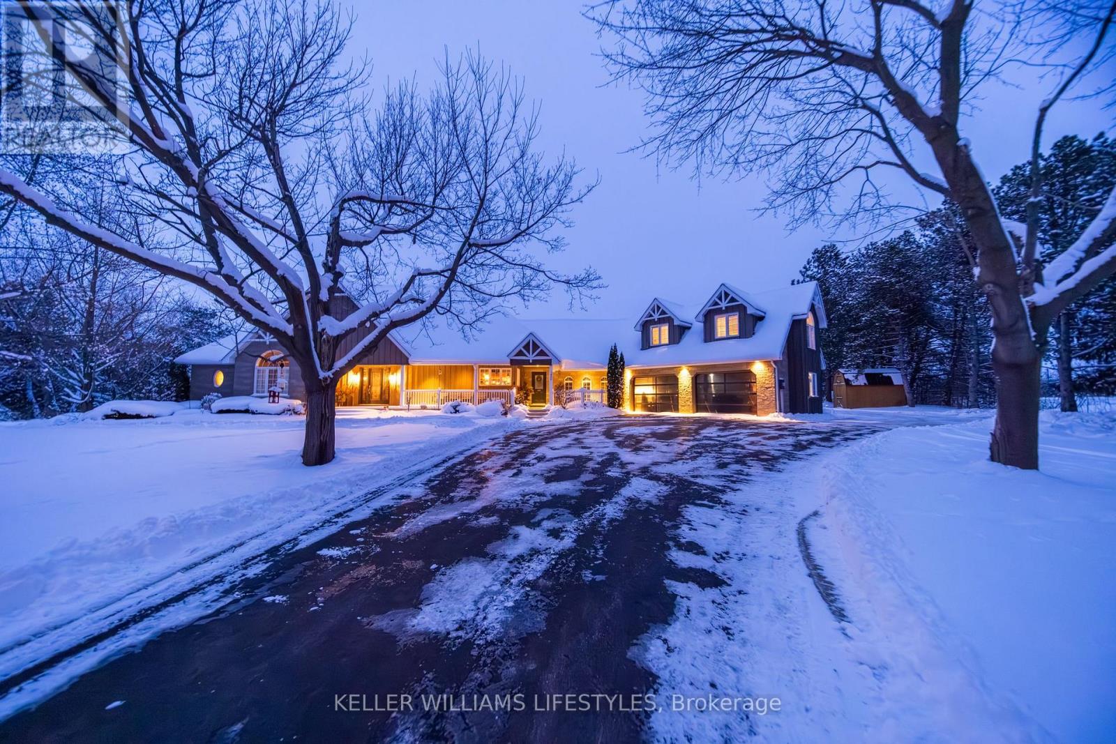 33992 Moore Court, Bluewater, Ontario  N0M 2T0 - Photo 2 - X12746424