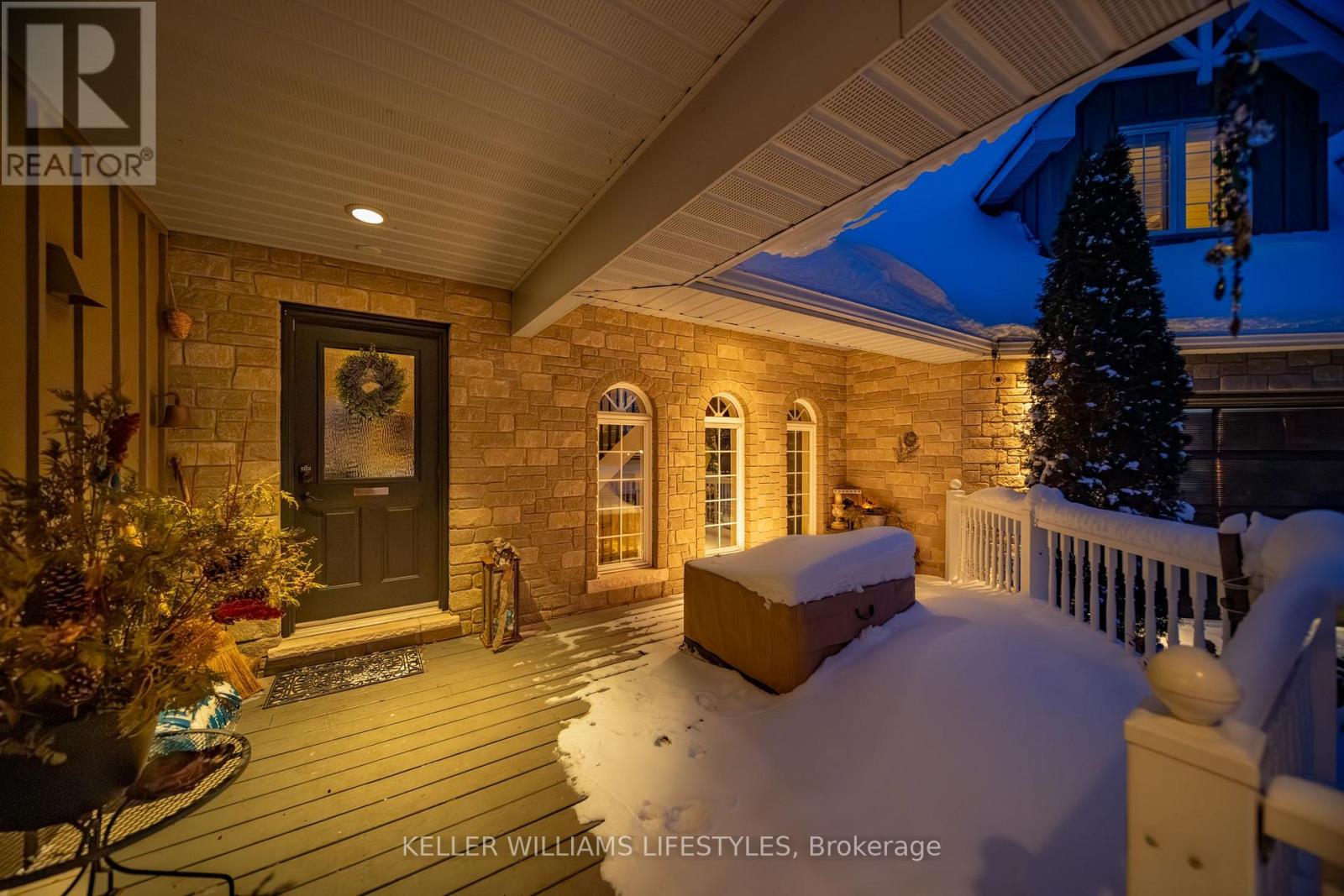 33992 Moore Court, Bluewater, Ontario  N0M 2T0 - Photo 4 - X12746424