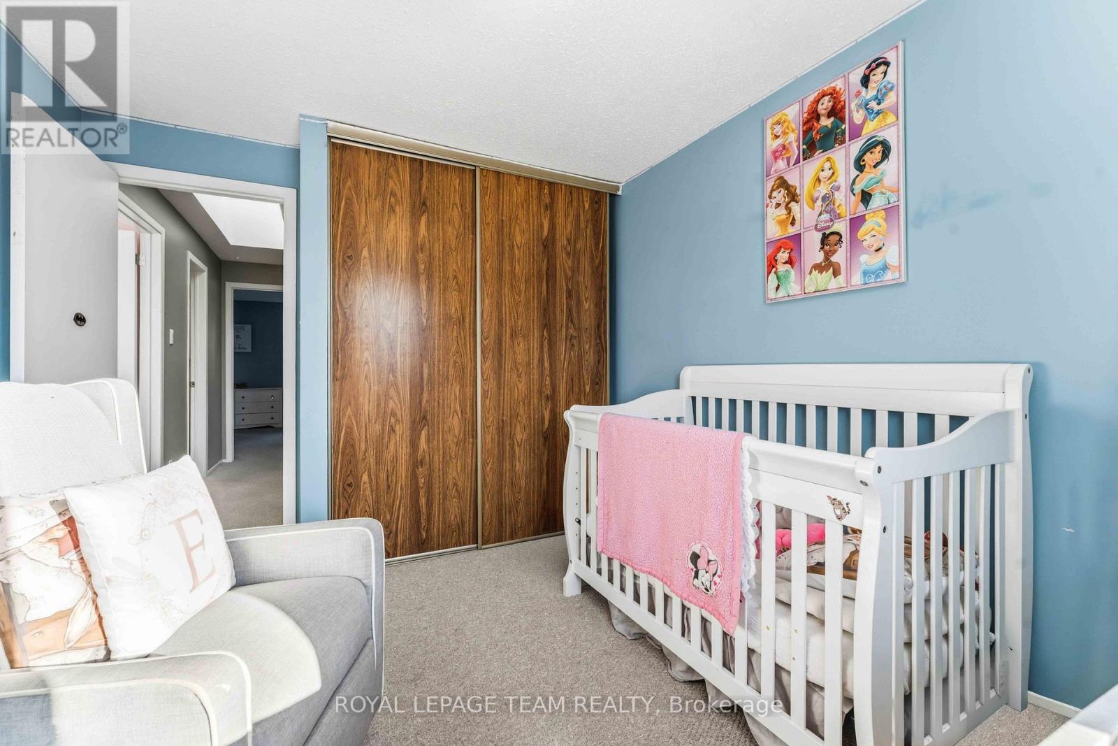 1 Shadetree Crescent, Ottawa, Ontario  K2E 7R3 - Photo 15 - X12746400