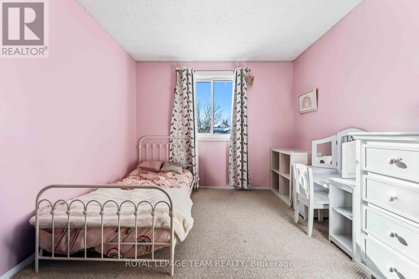 1 Shadetree Crescent, Ottawa, Ontario  K2E 7R3 - Photo 16 - X12746400