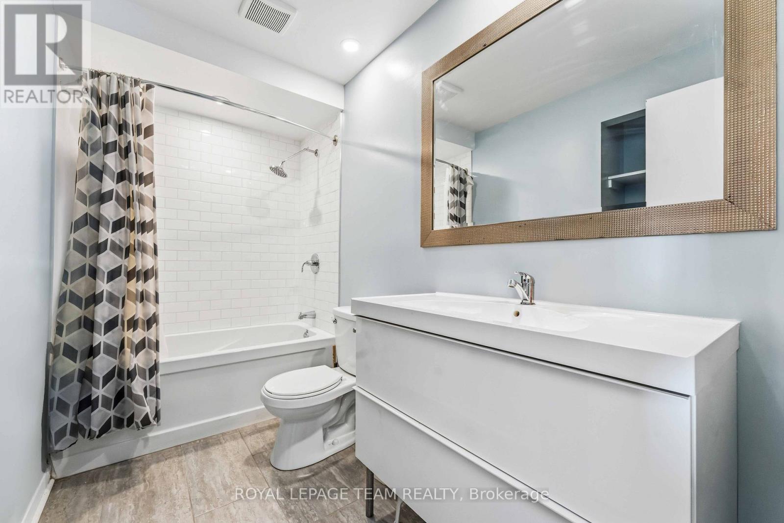 1 Shadetree Crescent, Ottawa, Ontario  K2E 7R3 - Photo 18 - X12746400