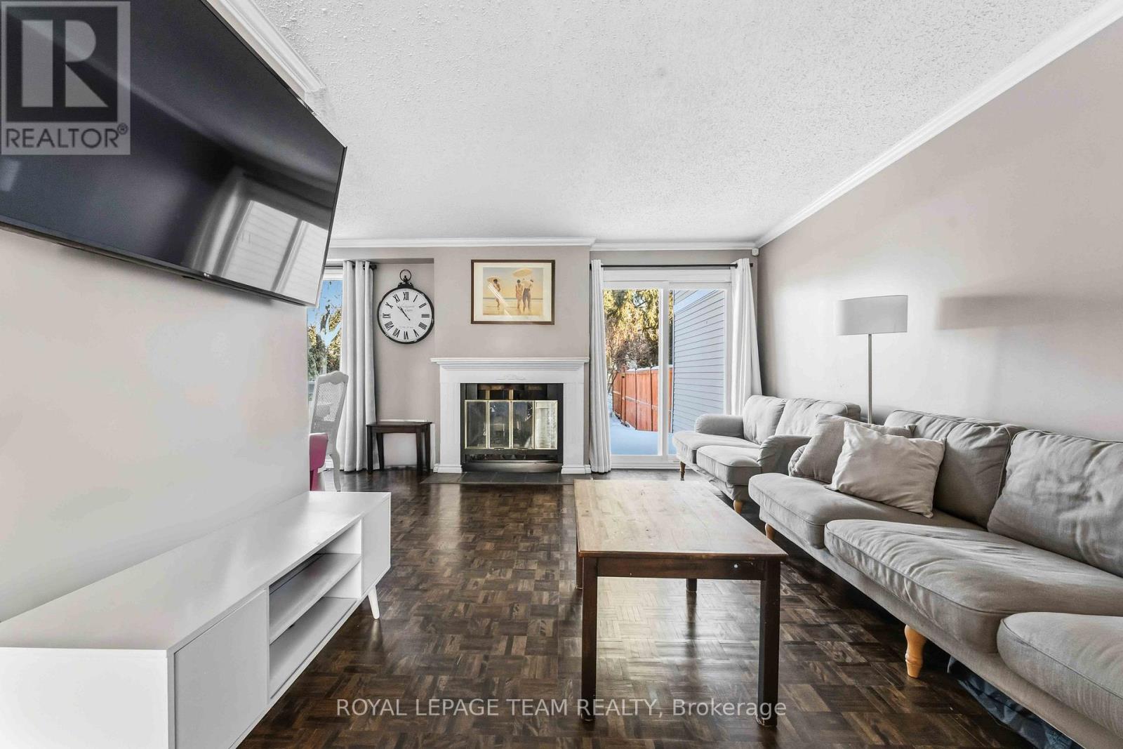 1 Shadetree Crescent, Ottawa, Ontario  K2E 7R3 - Photo 2 - X12746400