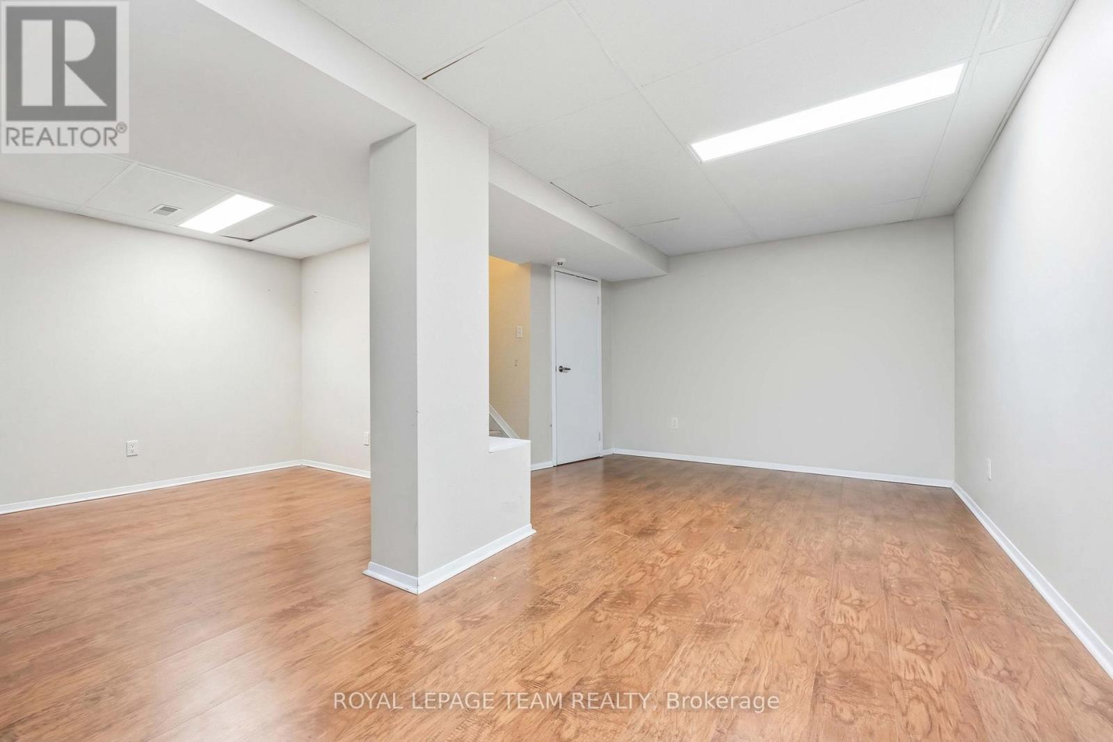 1 Shadetree Crescent, Ottawa, Ontario  K2E 7R3 - Photo 26 - X12746400