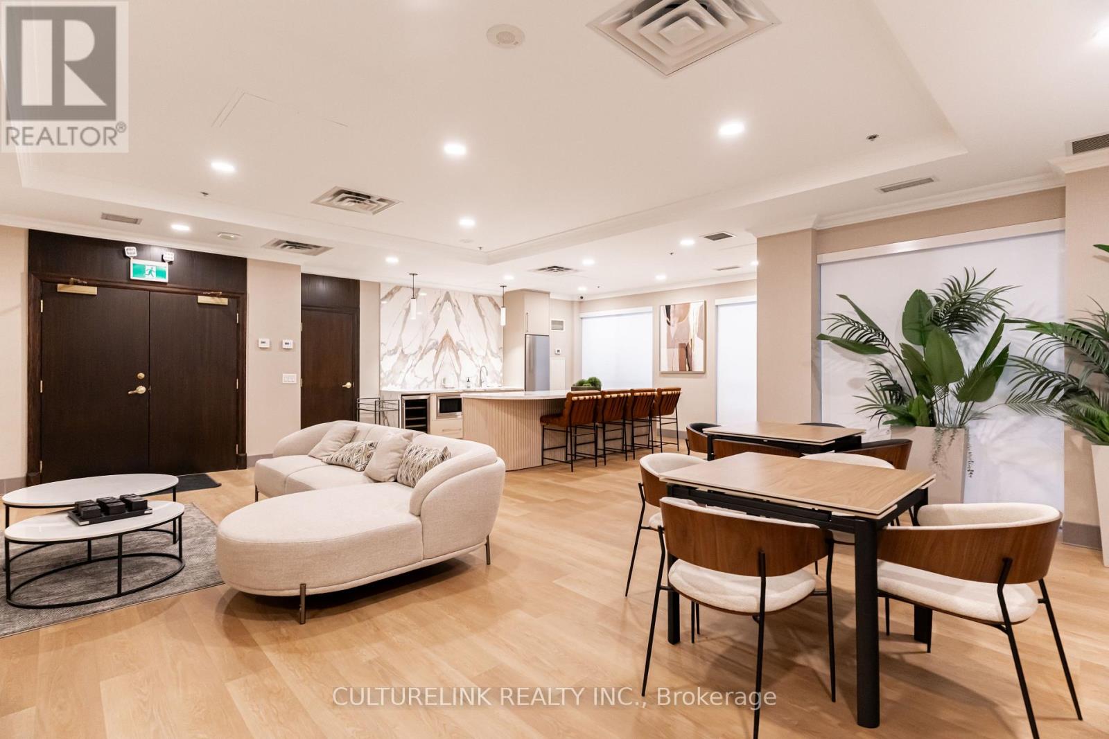 2209 - 5 Michael Power Place, Toronto, Ontario  M9A 0A3 - Photo 18 - W12671238