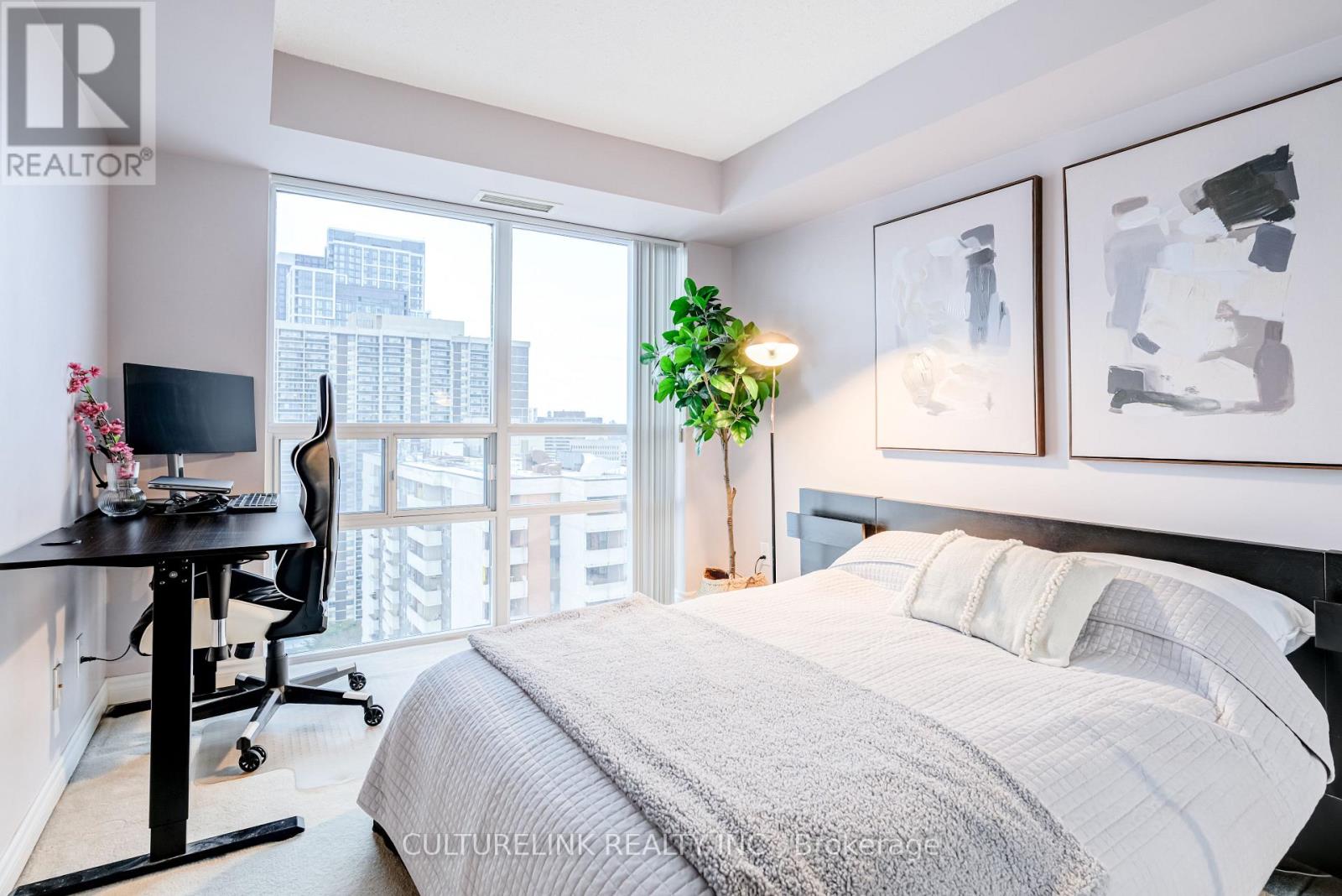 2209 - 5 Michael Power Place, Toronto, Ontario  M9A 0A3 - Photo 9 - W12671238