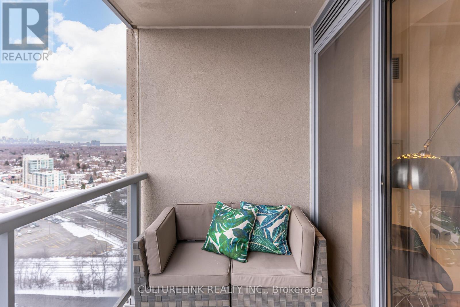 2209 - 5 Michael Power Place, Toronto, Ontario  M9A 0A3 - Photo 13 - W12671238