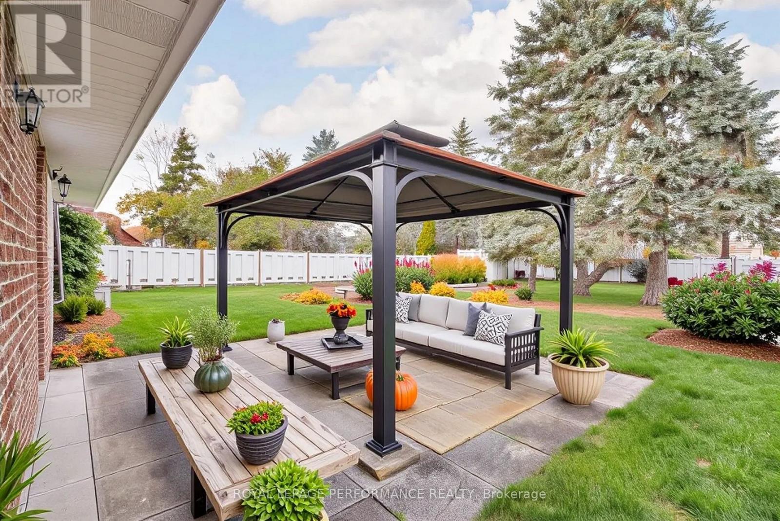 1953 Concorde Avenue, Cornwall, Ontario  K6H 6M3 - Photo 29 - X12527112