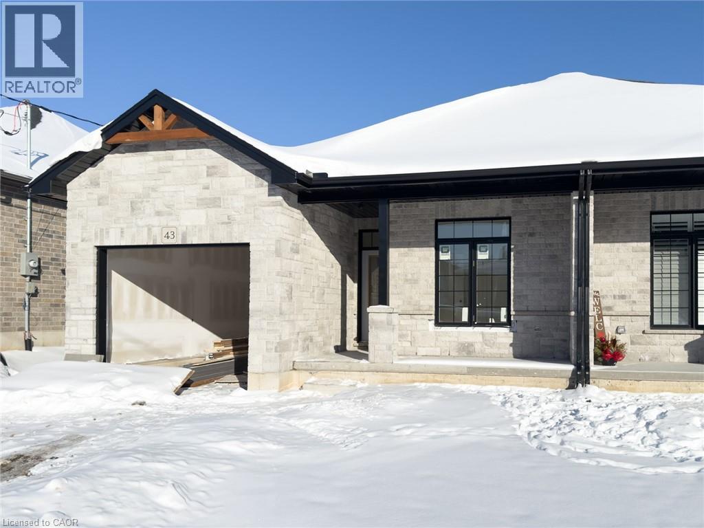 43 Norfolk Street, Waterford, Ontario  N0E 1Y0 - Photo 2 - 40802053