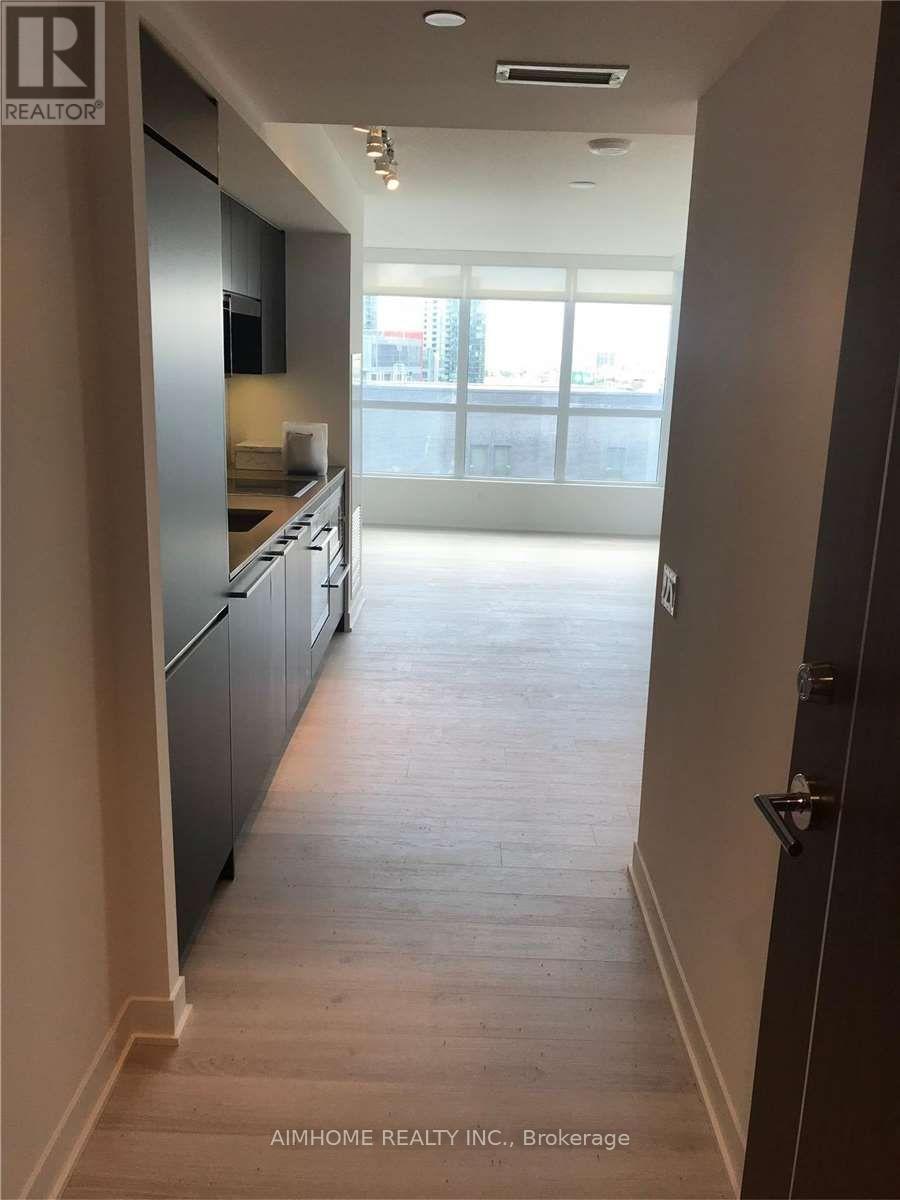 1915 - 80 Queens Wharf Road, Toronto, Ontario  M5V 0J3 - Photo 3 - C12746390