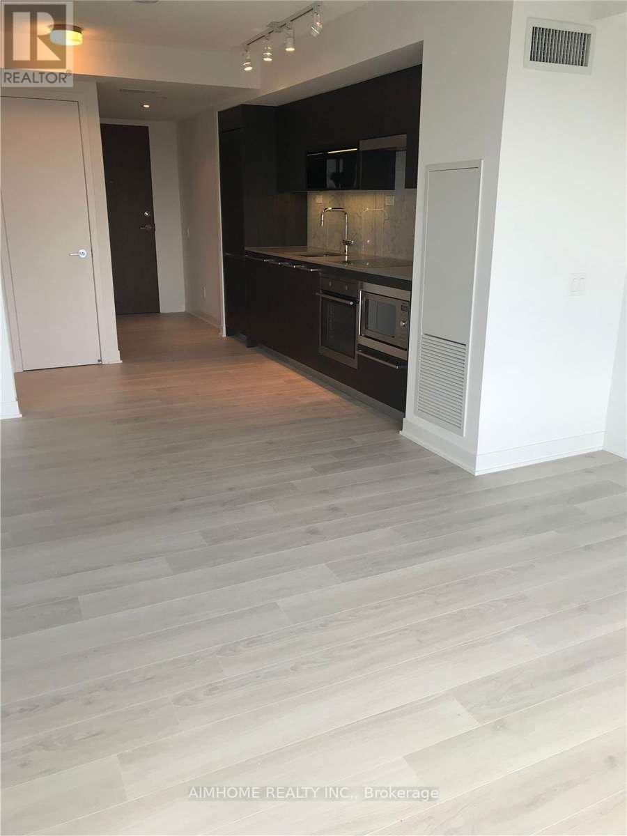 1915 - 80 Queens Wharf Road, Toronto, Ontario  M5V 0J3 - Photo 6 - C12746390