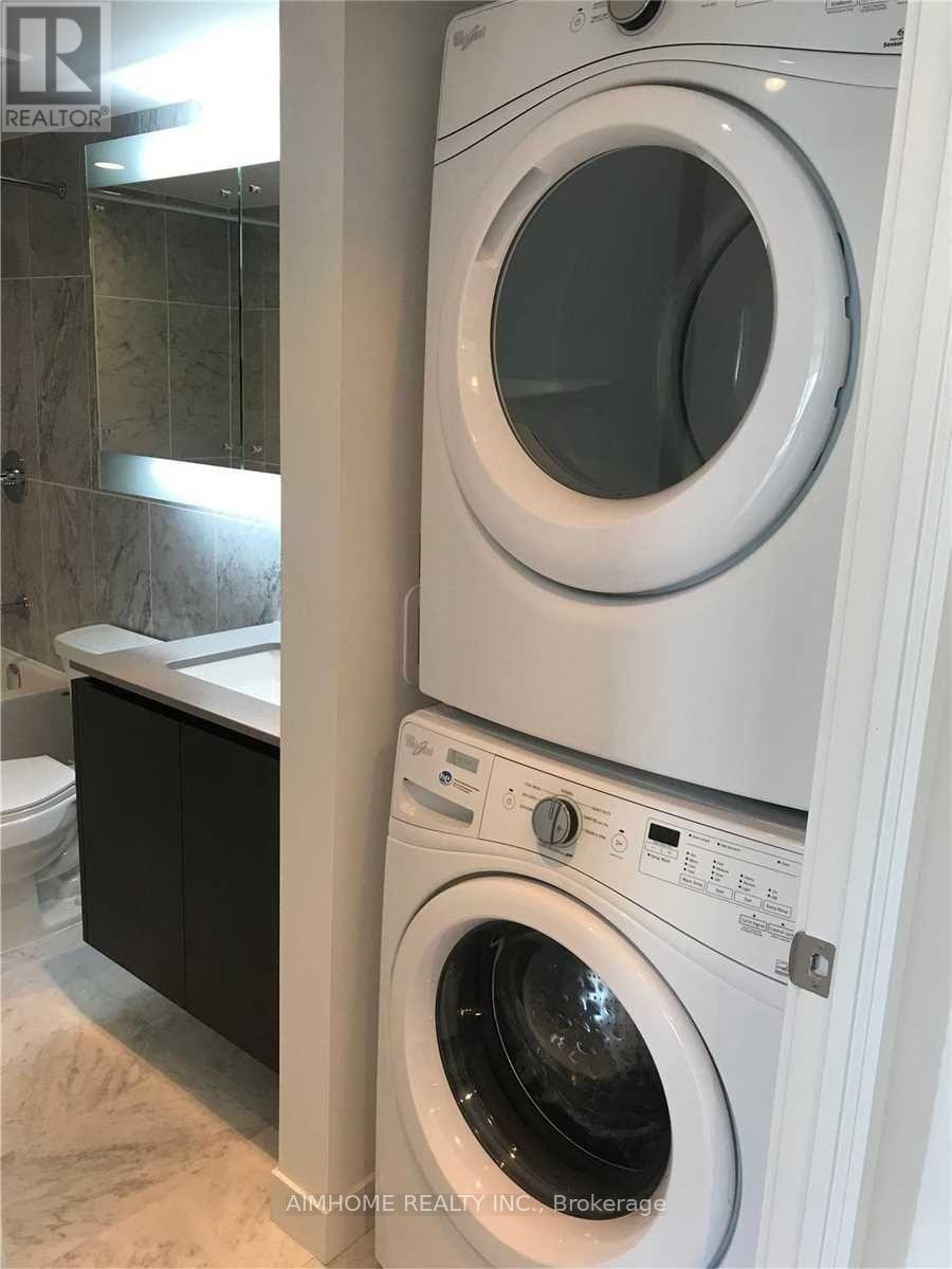 1915 - 80 Queens Wharf Road, Toronto, Ontario  M5V 0J3 - Photo 8 - C12746390