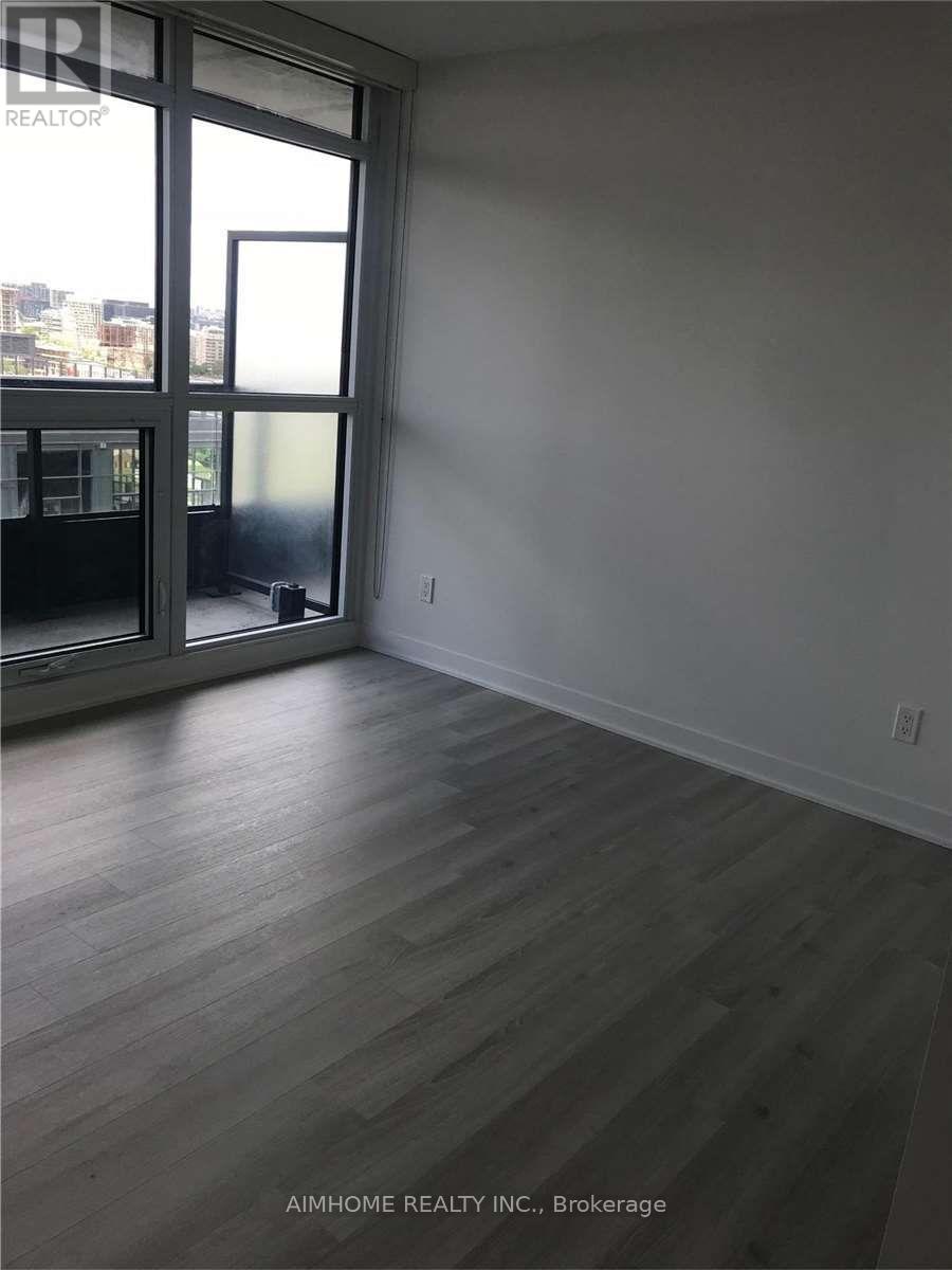 1915 - 80 Queens Wharf Road, Toronto, Ontario  M5V 0J3 - Photo 9 - C12746390