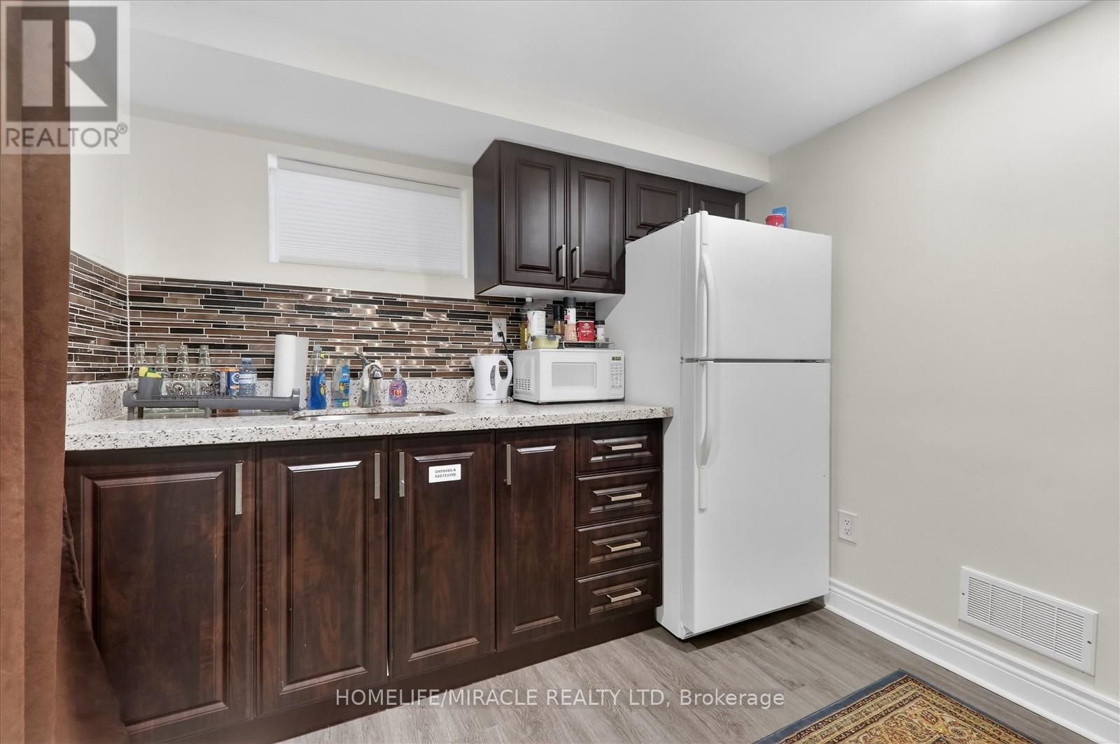 30 Melchior Drive, Toronto, Ontario  M1E 3W5 - Photo 20 - E12746412