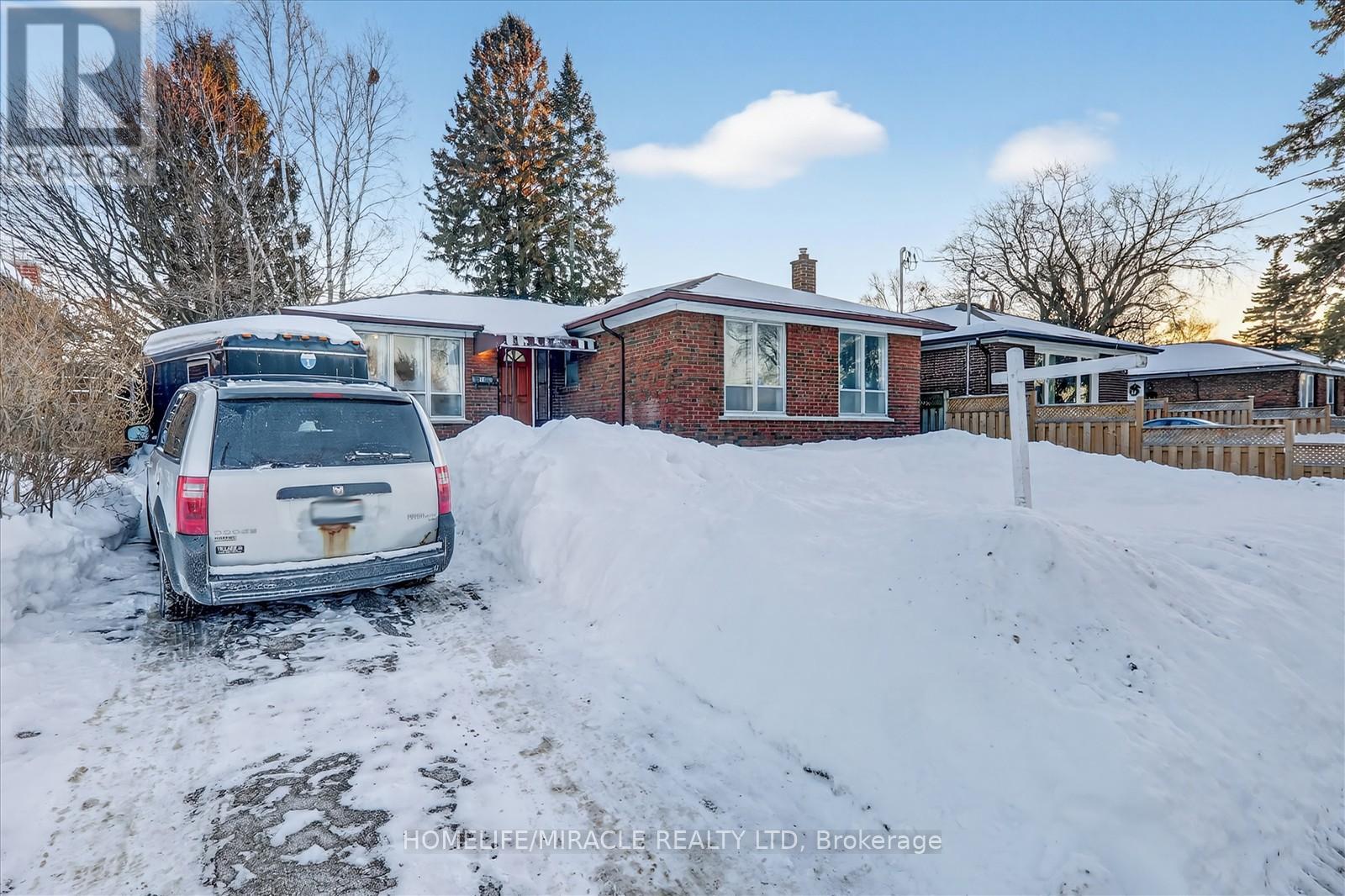 30 Melchior Drive, Toronto, Ontario  M1E 3W5 - Photo 4 - E12746412