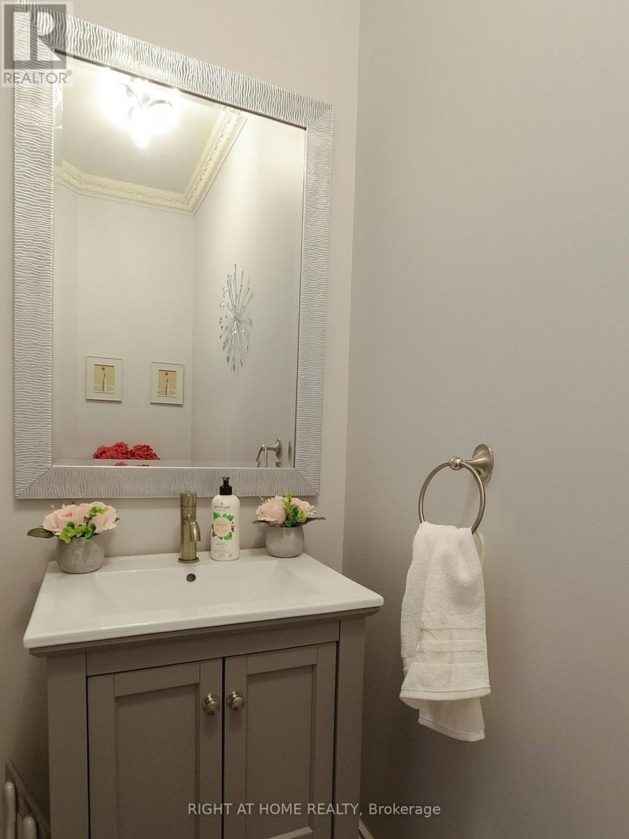 95 Westbury Court, Richmond Hill, Ontario  L4S 2L3 - Photo 15 - N12746388