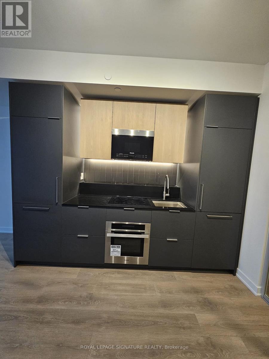 420 - 1 Fairview Road E, Mississauga, Ontario  L5A 0B4 - Photo 13 - W12746374