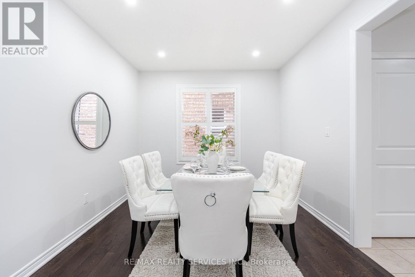 7 Swanton Road, Brampton, Ontario  L6X 5J3 - Photo 8 - W12746422