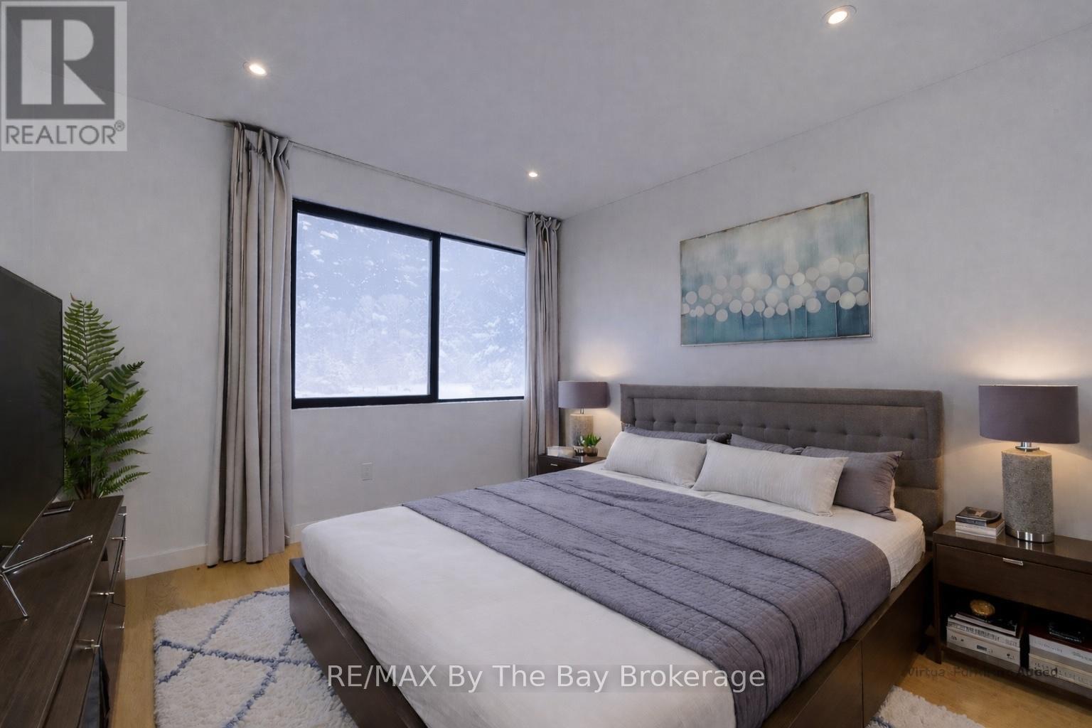 18 Raintree Court, Clearview, Ontario  L9Y 0K2 - Photo 39 - S12719884