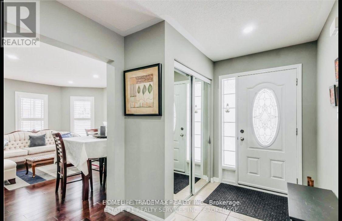 1004 Savoline Boulevard, Milton, Ontario  L9T 7T1 - Photo 4 - W12737018