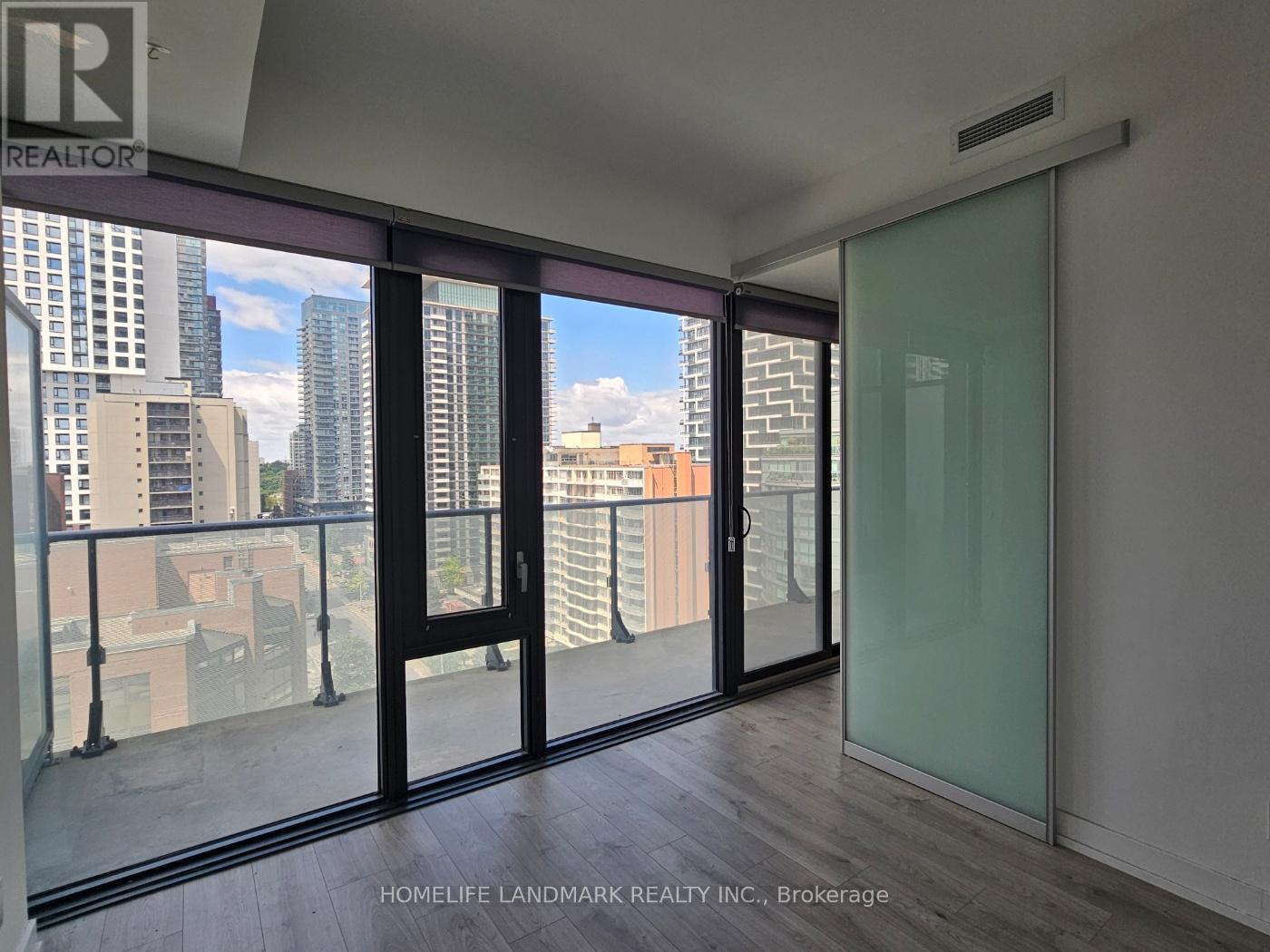 1502 - 161 Roehampton Avenue, Toronto, Ontario  M4P 1P9 - Photo 7 - C12746438