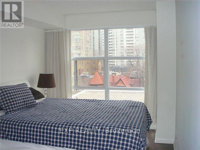 809 - 11 St. Joseph Street, Toronto, Ontario  M4Y 3G4 - Photo 2 - C12746462
