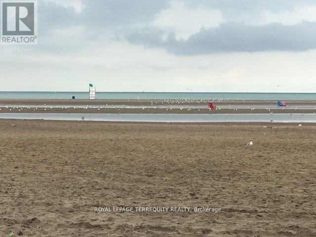 1760 Queen Street East Street, Toronto, Ontario  M4L 1G7 - Photo 21 - E12746440