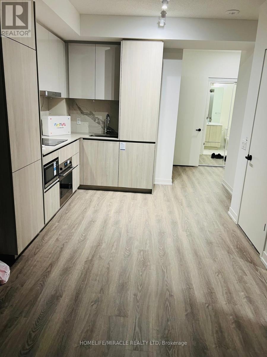 5215 - 8 Interchange Way, Vaughan, Ontario  L4K 0R2 - Photo 9 - N12746450