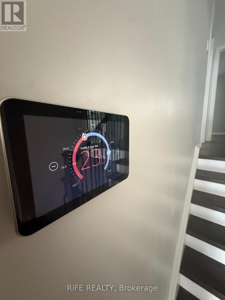 38 Aurora Heights Drive, Aurora, Ontario  L4G 2W7 - Photo 9 - N12746458