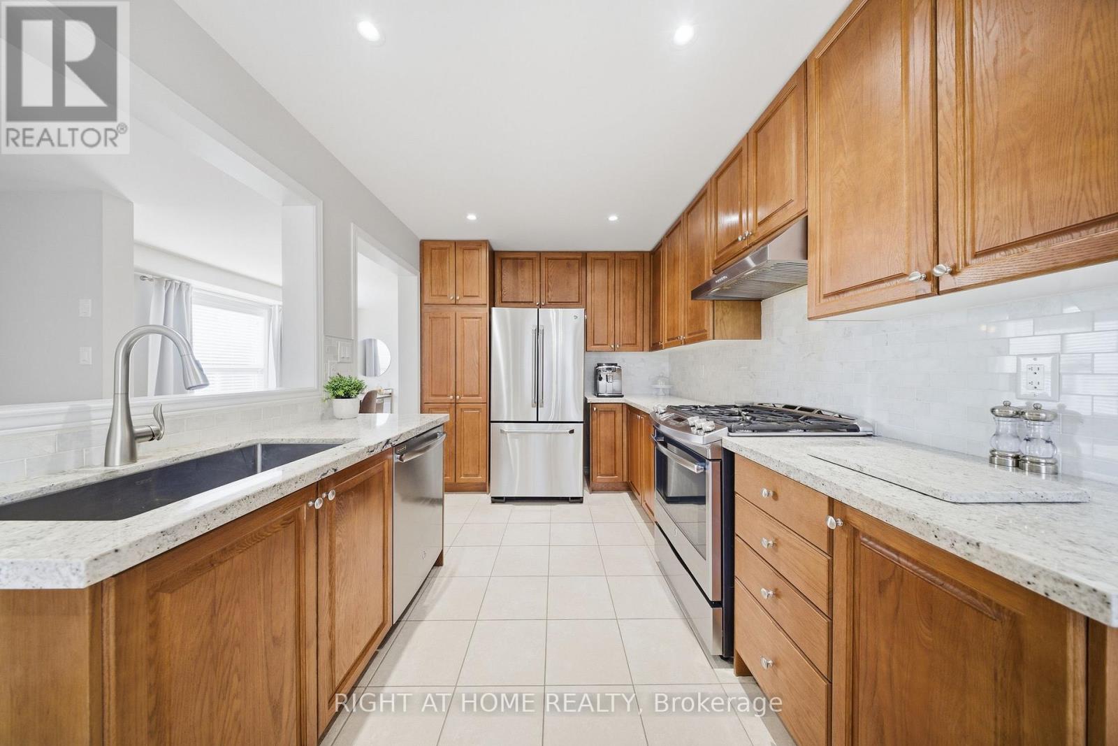 9 Manordale Crescent, Vaughan, Ontario  L4H 0T6 - Photo 15 - N12745826