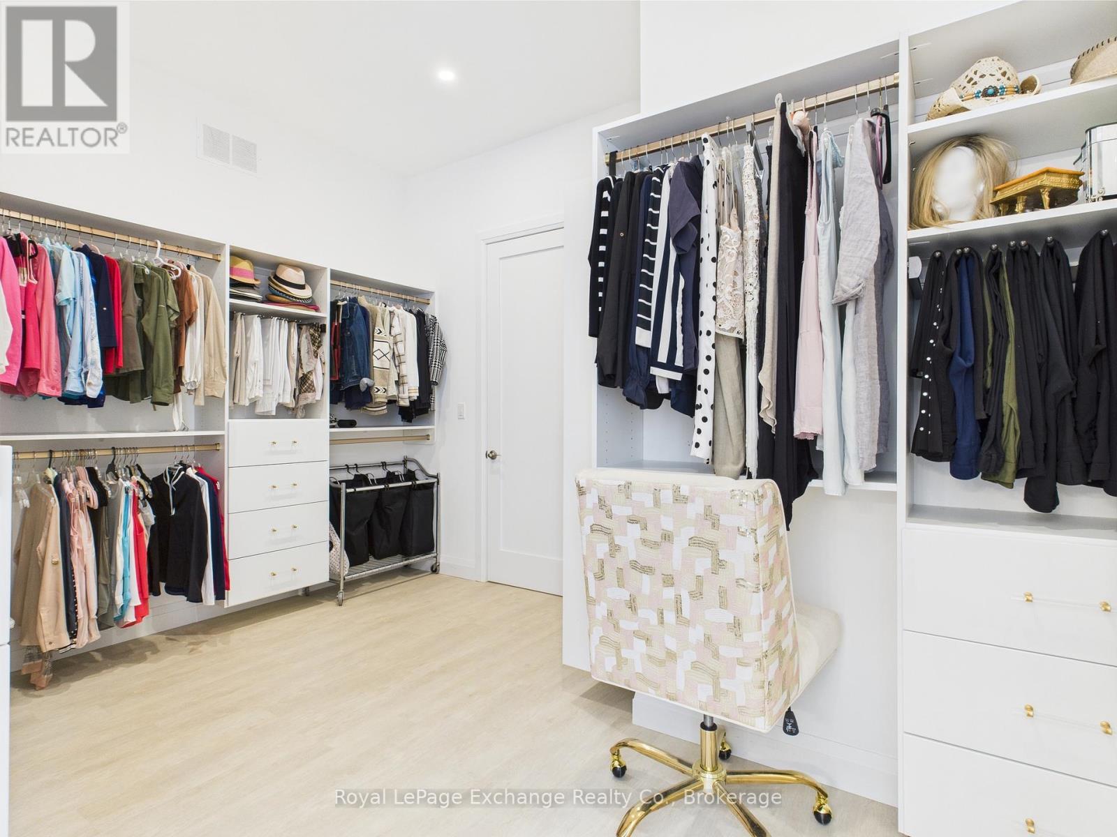 12 Sunset Place, Huron-Kinloss, Ontario  N2Z 0G6 - Photo 26 - X12746466