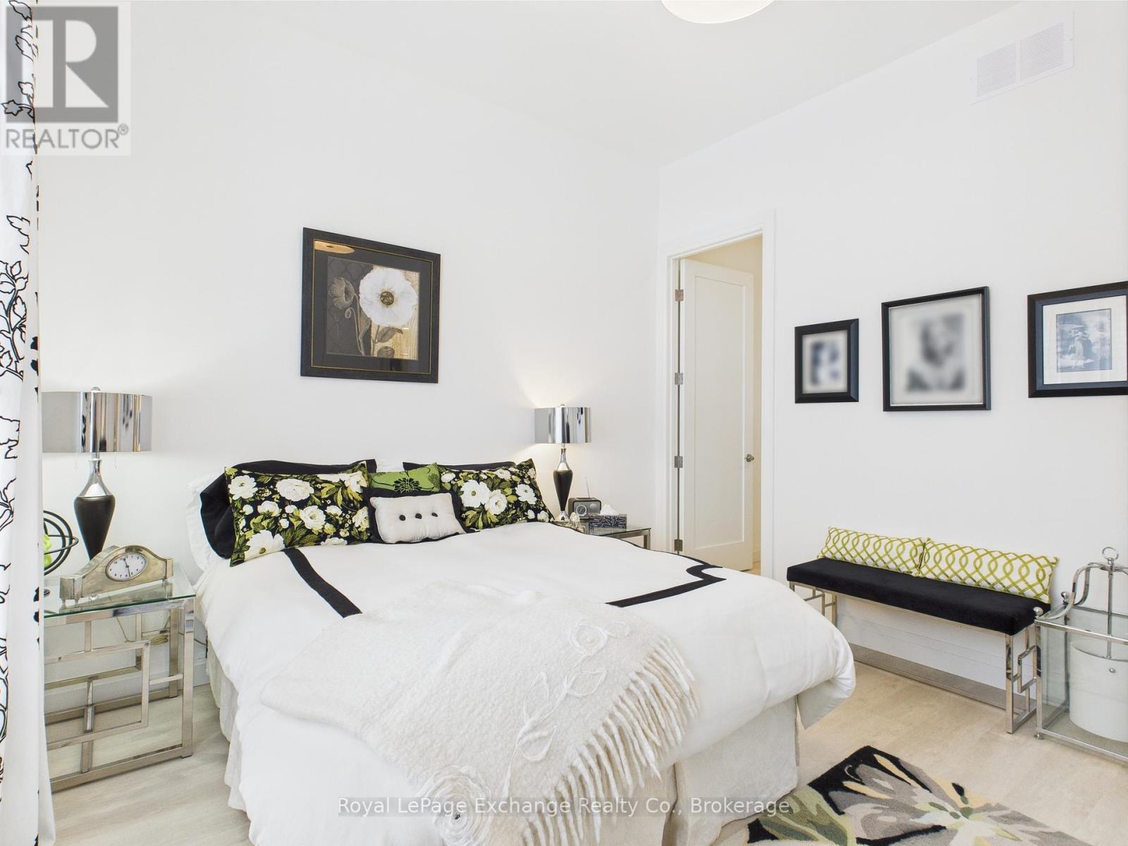 12 Sunset Place, Huron-Kinloss, Ontario  N2Z 0G6 - Photo 30 - X12746466