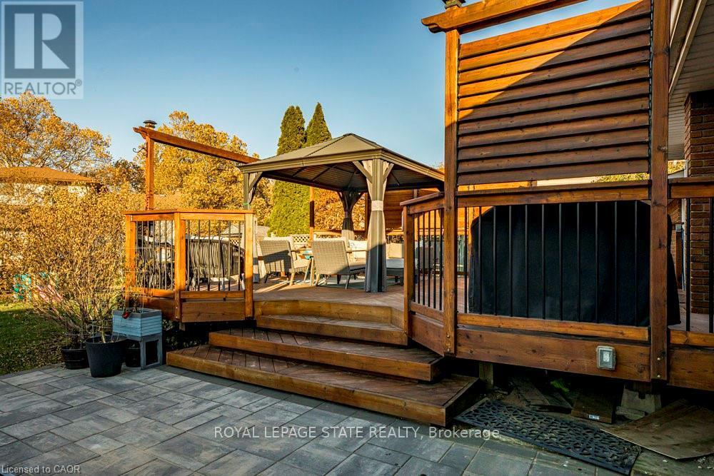 7 Prince Charles Drive, St. Catharines, Ontario  L2N 3Y4 - Photo 45 - X12662414